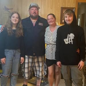 Meet your Posher, Dana